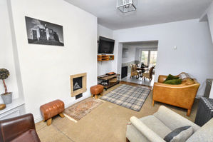 Living room- click for photo gallery